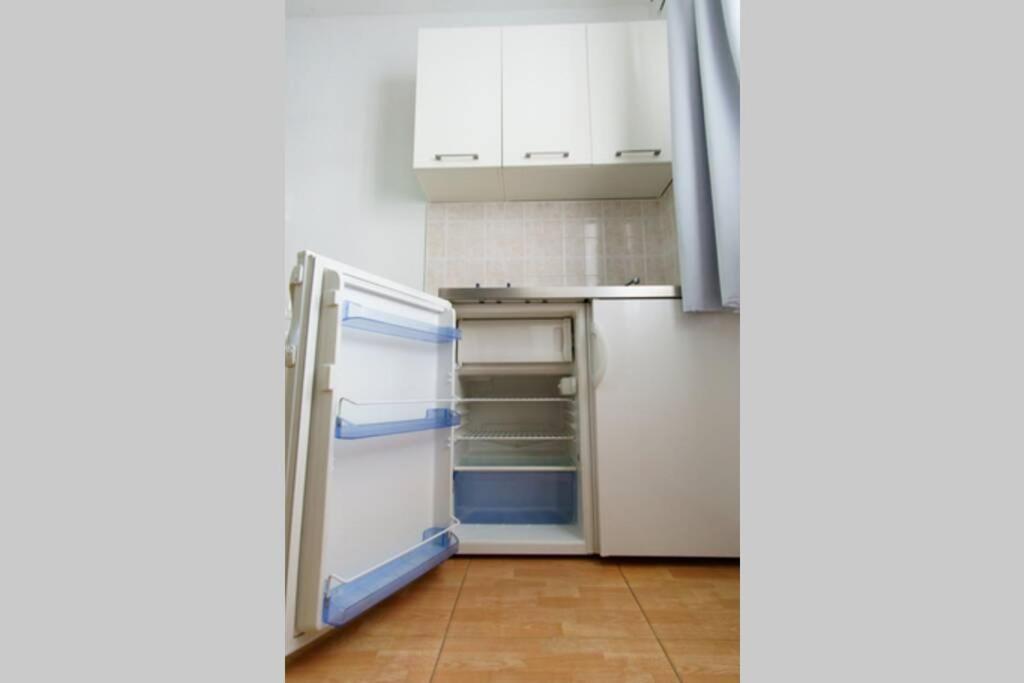 Lovely Studio Apartment For 2 Free Private Parking Makarska Luaran gambar